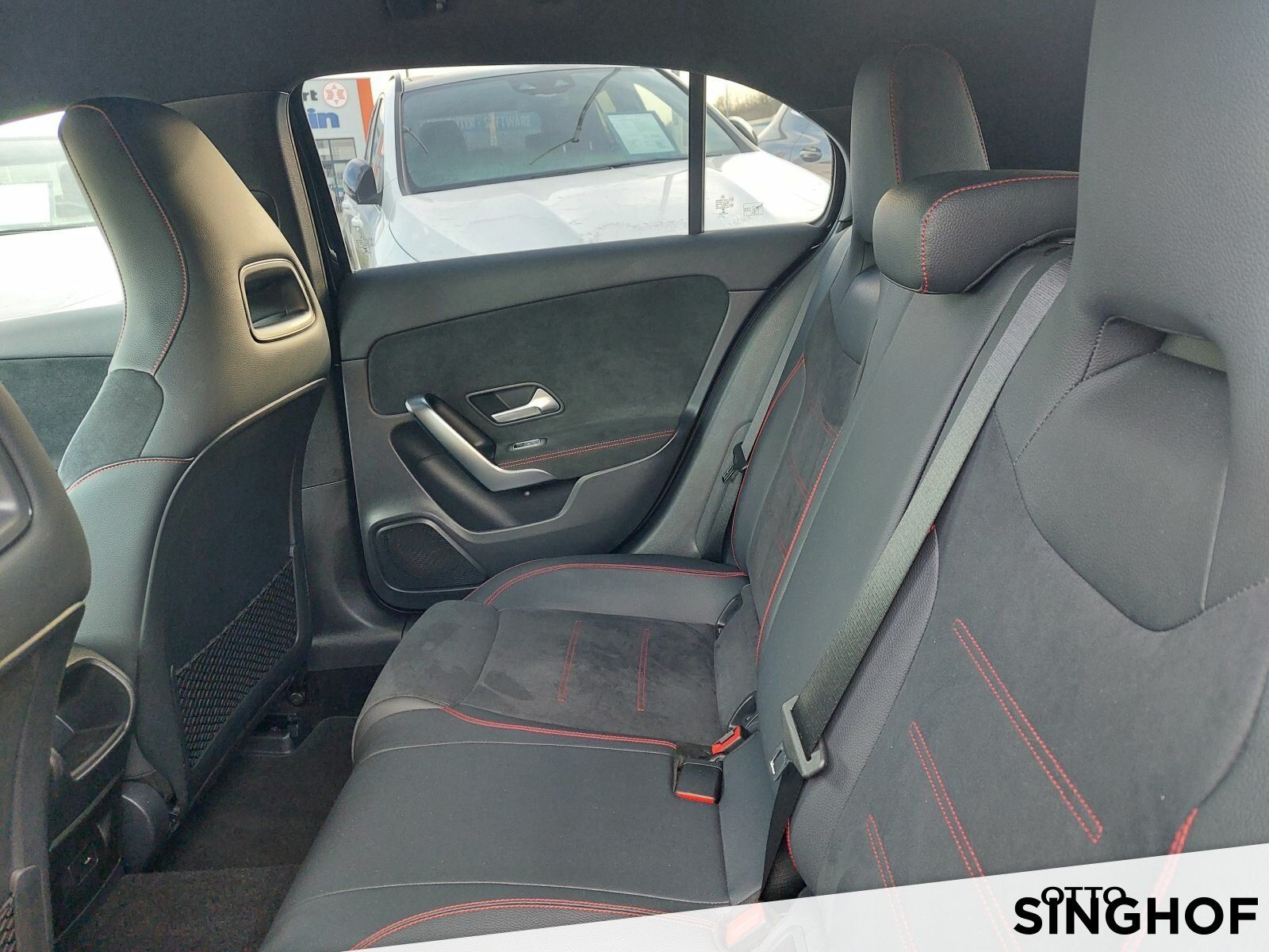 Fahrzeugabbildung Mercedes-Benz A 250e AMG +AHK+ dyn.LED+ PDC+ MBUX+ Ambiente+