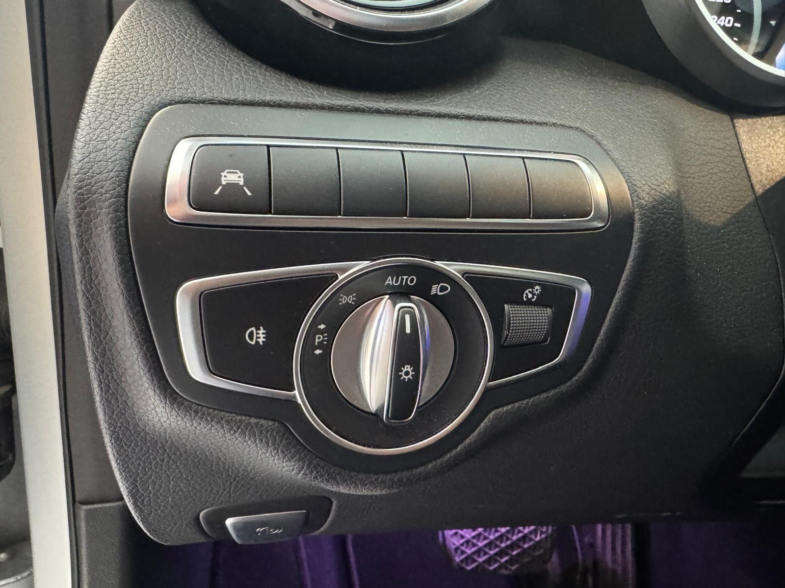 Fahrzeugabbildung Mercedes-Benz C 200 T-Modell AVANTGARDE/AHK/NAVI/KLIMA