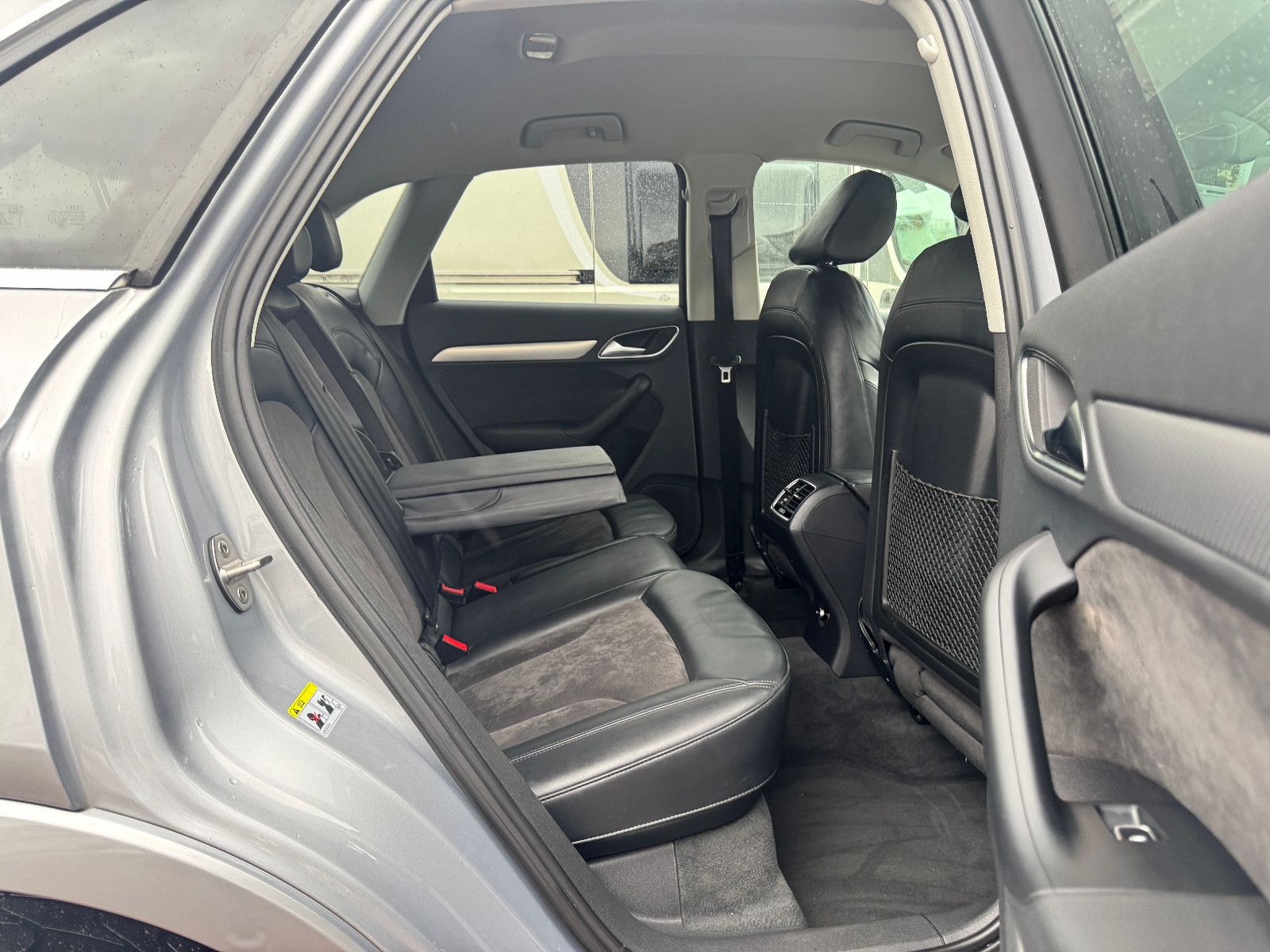 Fahrzeugabbildung Audi Q3 2.0 TDI QUATTRO S-TRONIC S-LINE SPORTPAKET