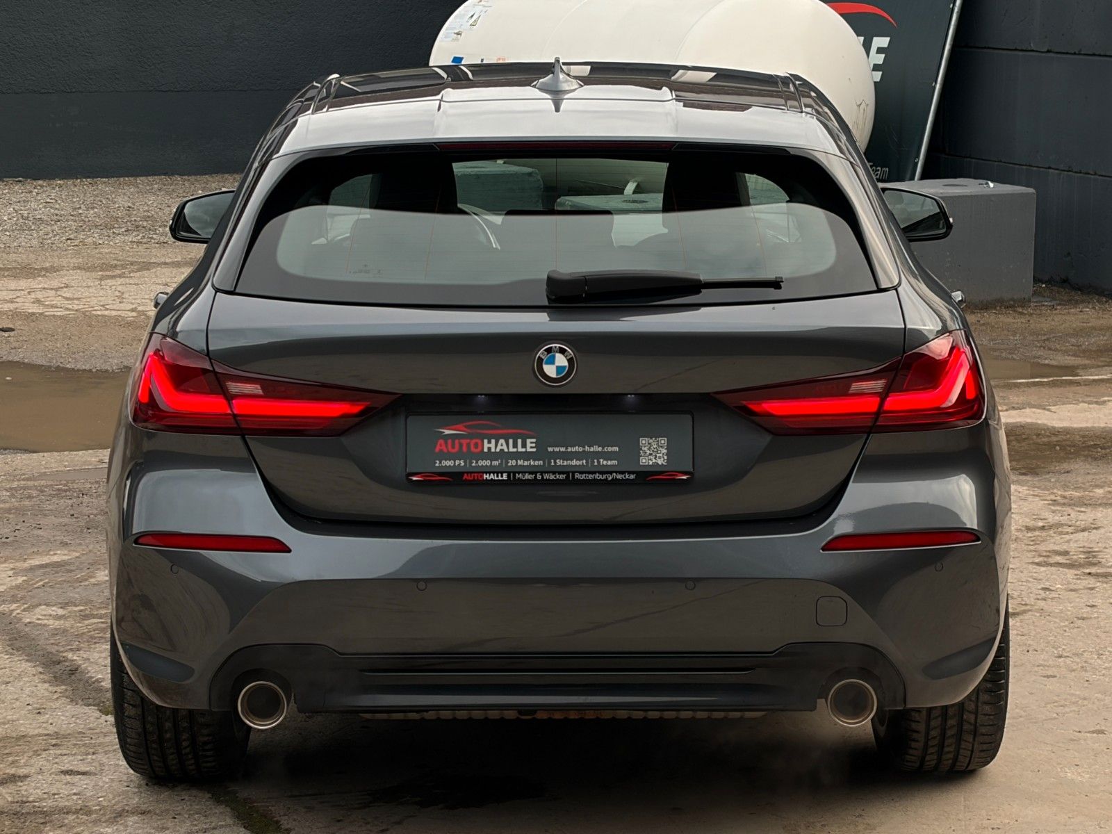 Fahrzeugabbildung BMW 120i Aut. Sport Line Shad HIFI CarPlay AHK SHZ