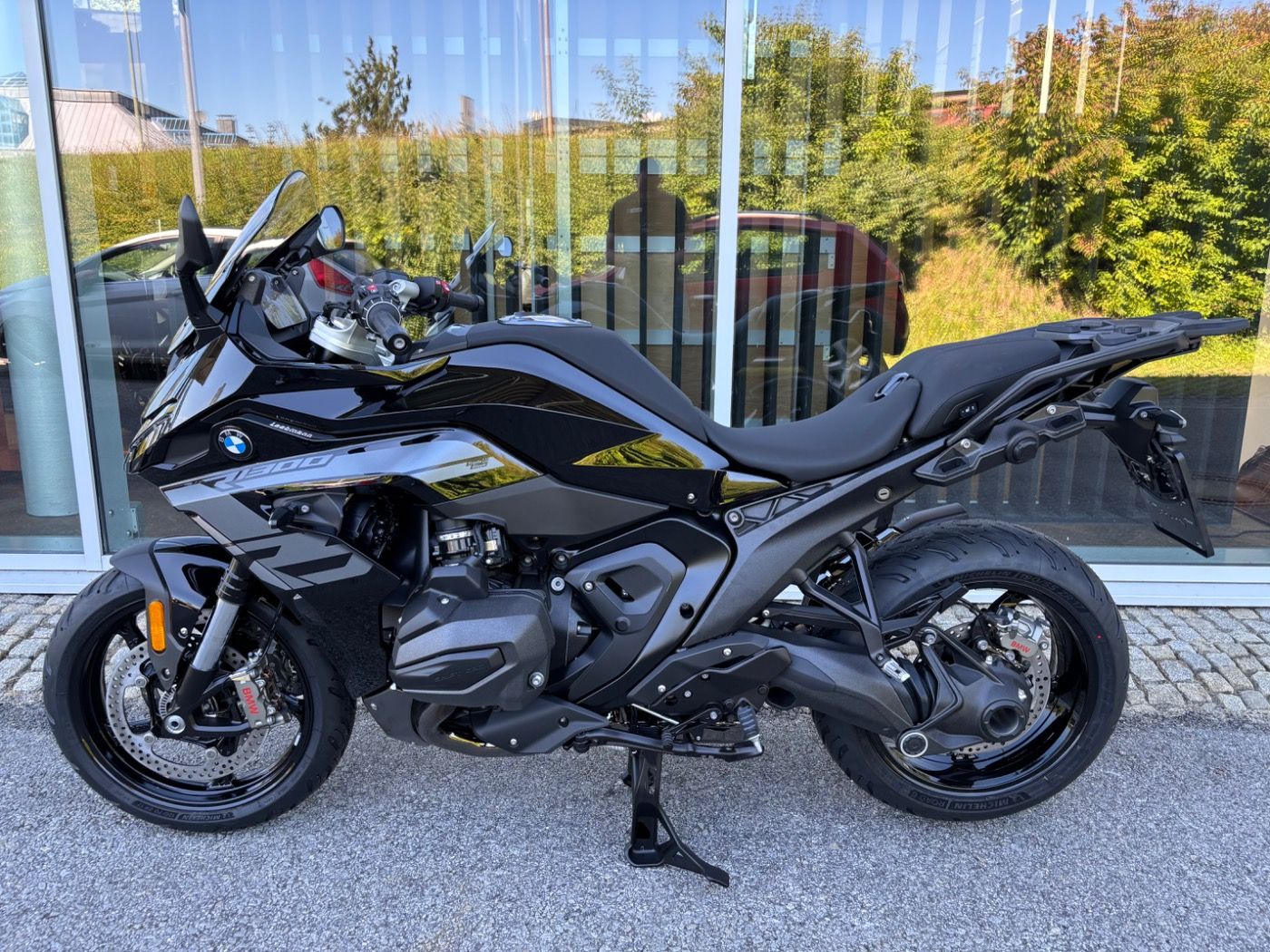 Fahrzeugabbildung BMW R 1300 RS Triple Black 4 Pakete ASA