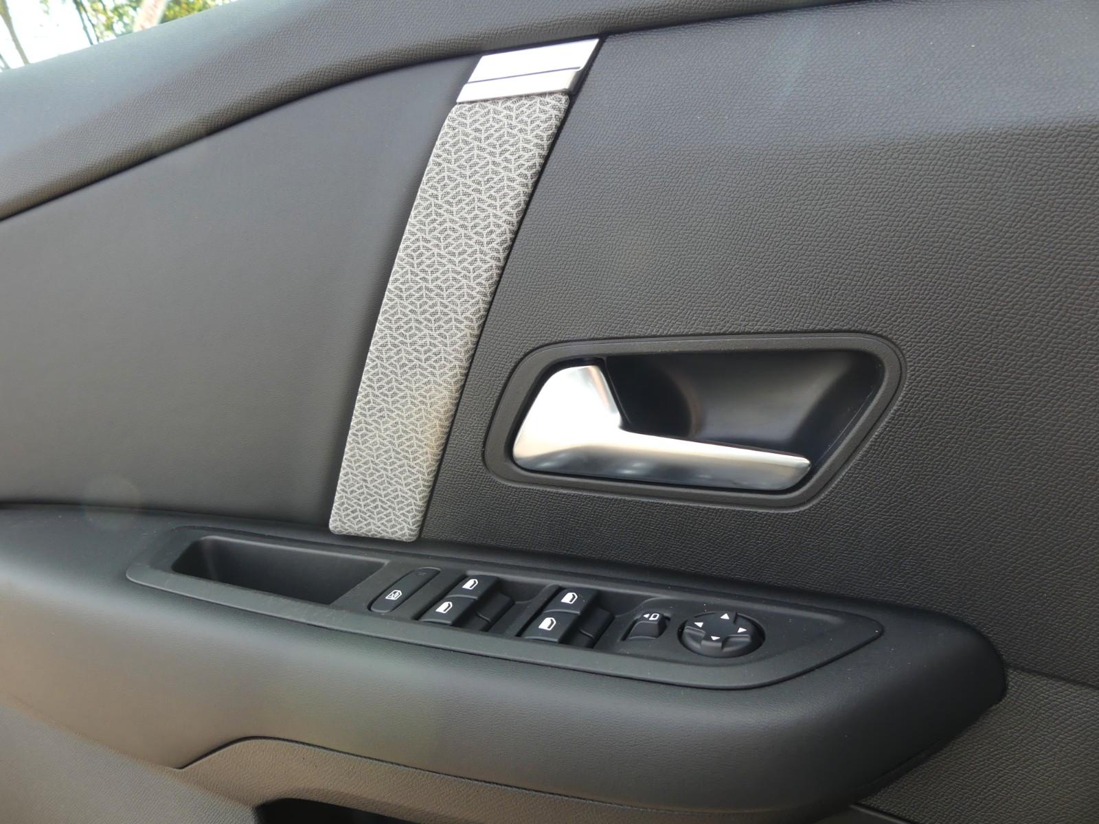 Citroën C4 PureTech 130 S&S EAT8 Shine