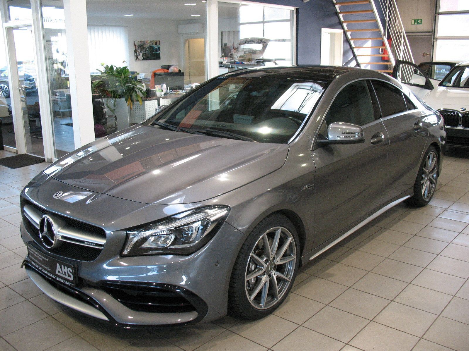 MERCEDES-BENZ CLA 45 4Matic AMG Speedshift DCT 7G *LED*SHD*