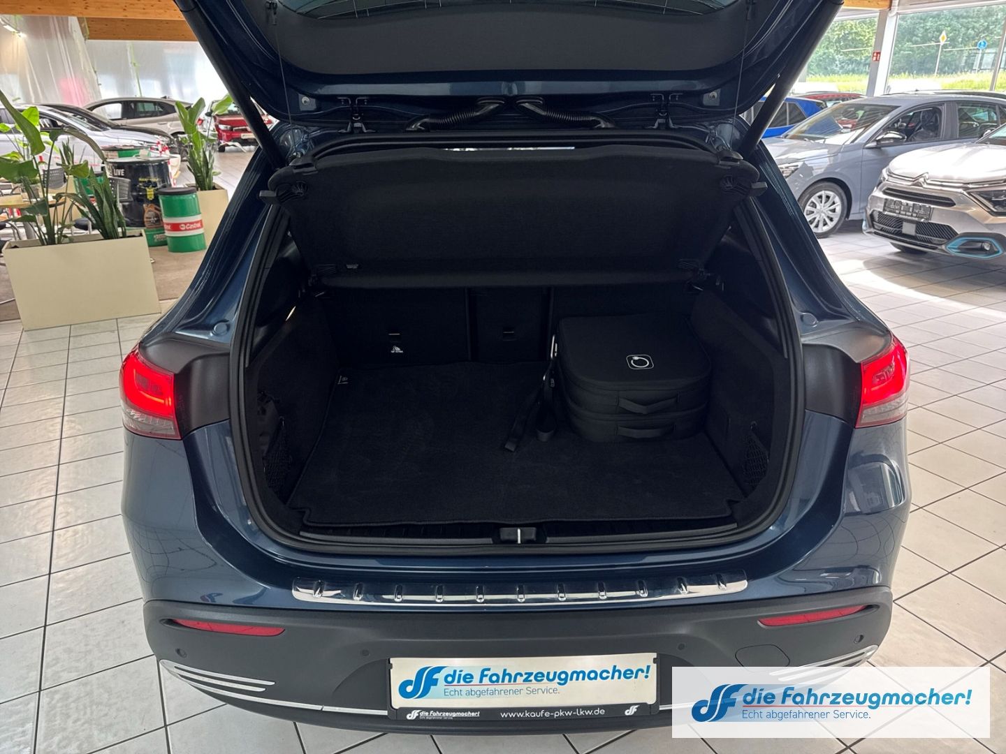 Fahrzeugabbildung Mercedes-Benz EQA 250 Navi Digitales Cockpit LED El. Heckklapp