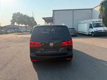Volkswagen Touran - 6