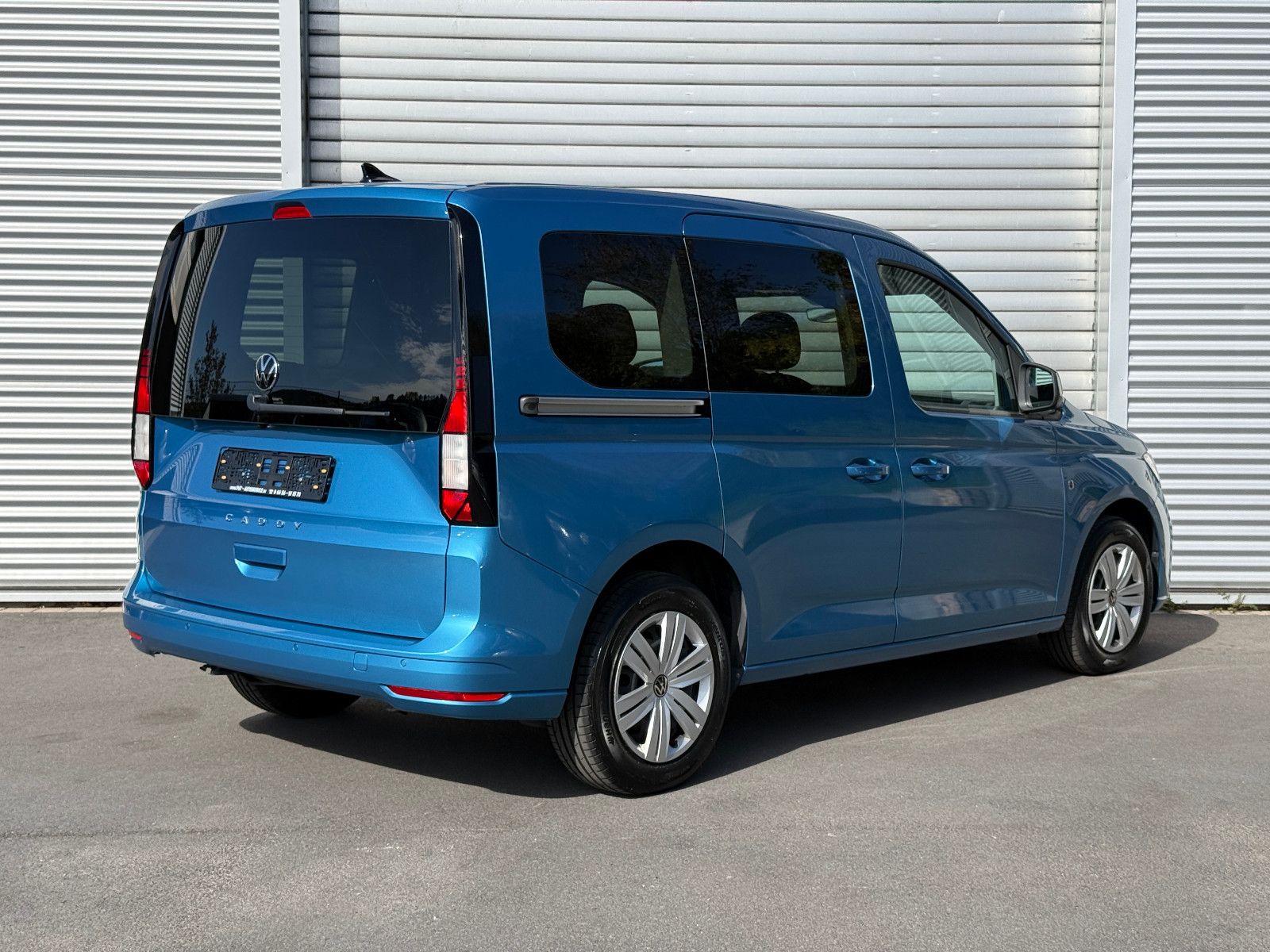 Fahrzeugabbildung Volkswagen Caddy 2.0 TDI Navi GRA LED SHZ Rückfahrkamera