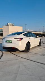 Tesla Model 3 Hinterradantrieb RWD RWD - Tesla Model 3 aus 2024