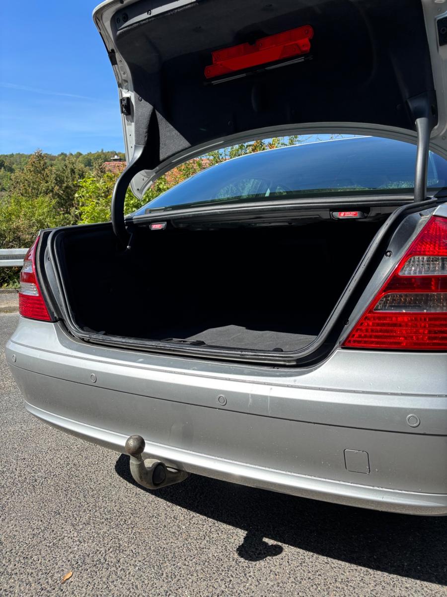Mercedes-Benz E 220 CDI W211