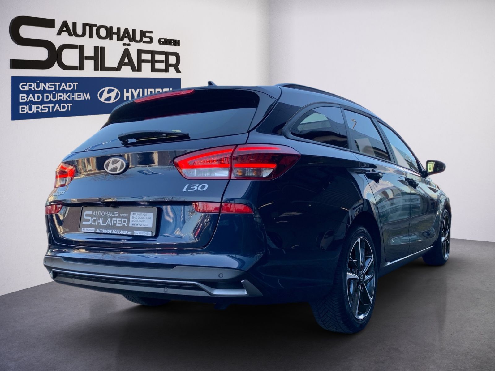 Fahrzeugabbildung Hyundai i30 Kombi 1.5 T-GDI 7-DCT Advantage Mild-Hybrid