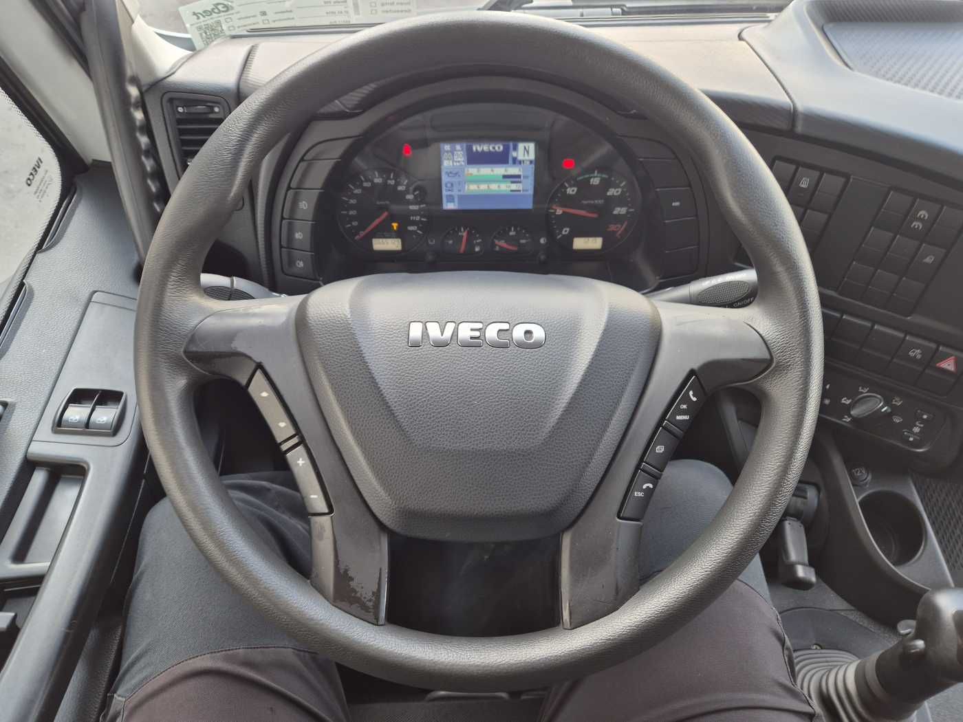 Fahrzeugabbildung Iveco Stralis AT190S31/P BDF Klima Standh. AHK Bett