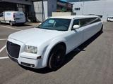 Chrysler 300C Stretchlimousine neues Dach u. neu lackiert - weiße Chrysler 300C
