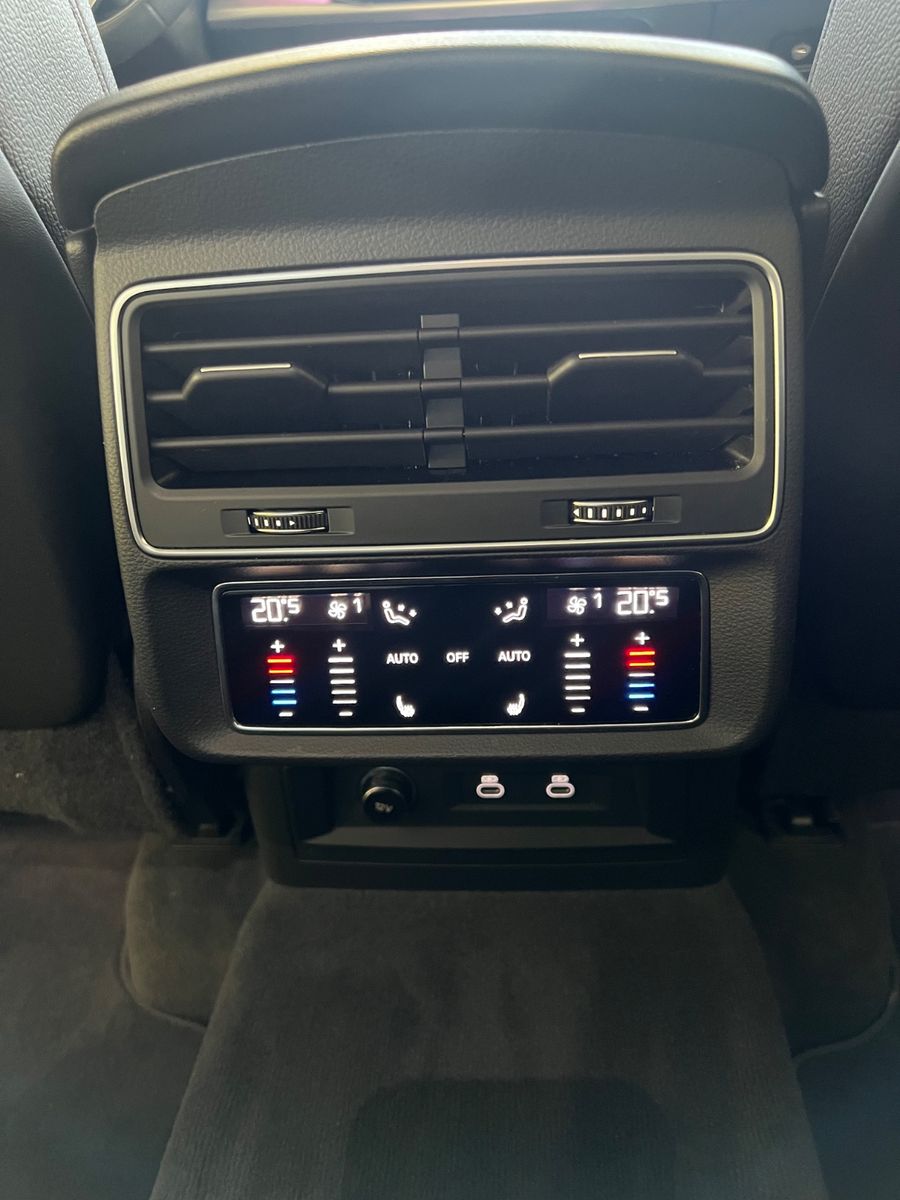 Fahrzeugabbildung Audi Q8 50 TDI quattro * PANO * 4x SITZHEIZUNG * 360
