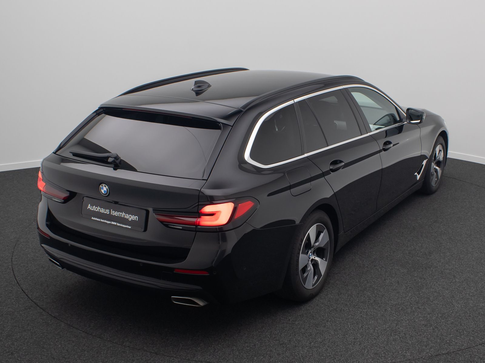 Fahrzeugabbildung BMW 520d xD Laser ACC HUD DAB Kamera DisplKey Alarm