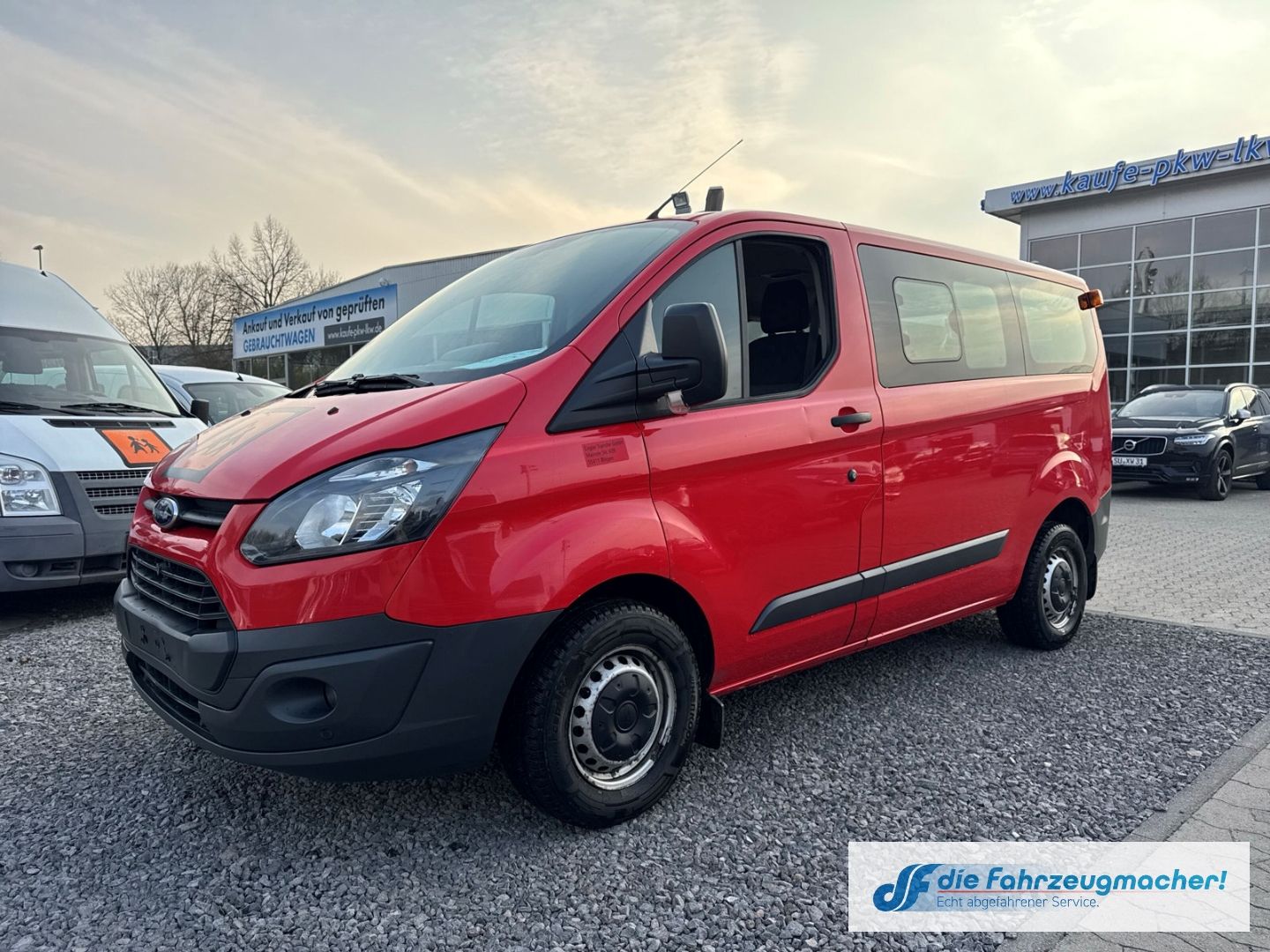 Fahrzeugabbildung Ford Transit Custom Kombi 300 L1 2.2 TDCi *1889 *EXPO