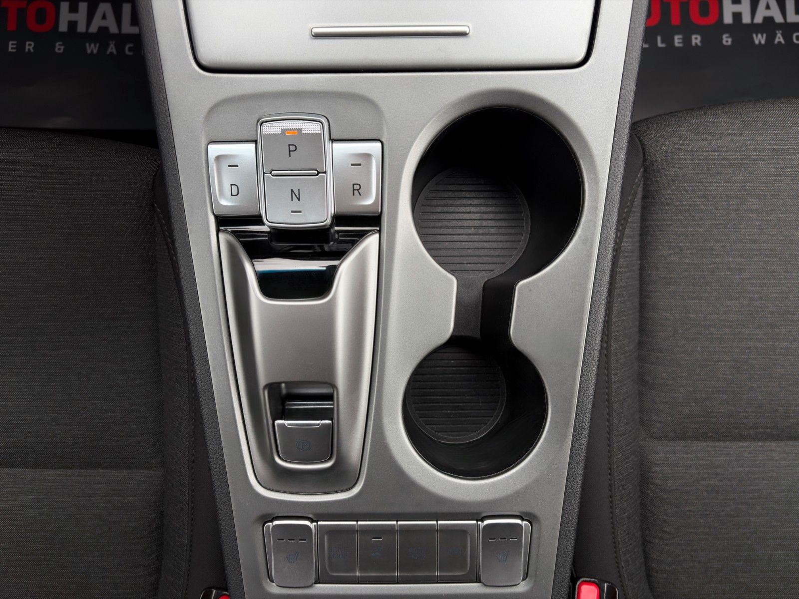 Fahrzeugabbildung Hyundai KONA E Edition 30 Wärmepumpe ACC CAM NAV CarPlay