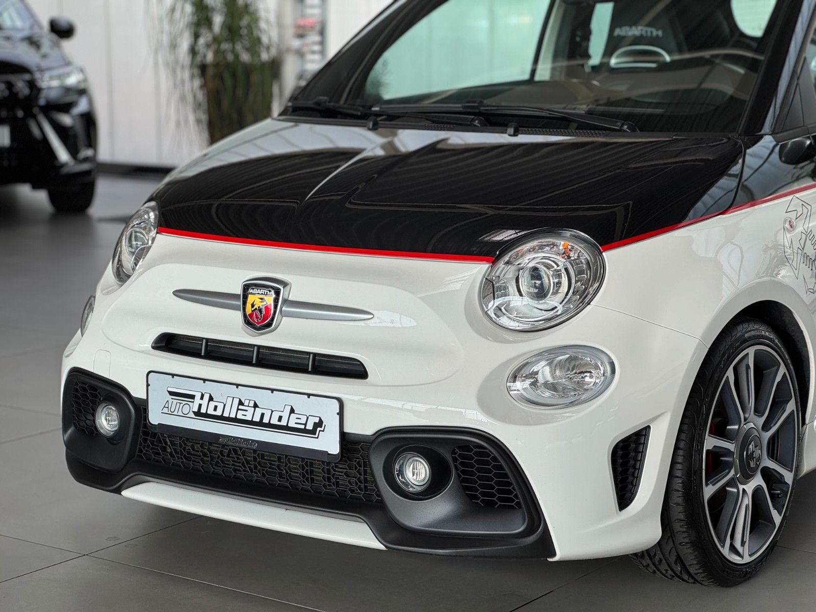 Fahrzeugabbildung Abarth 500 Cabrio 595 C Turismo 70th Anniversary