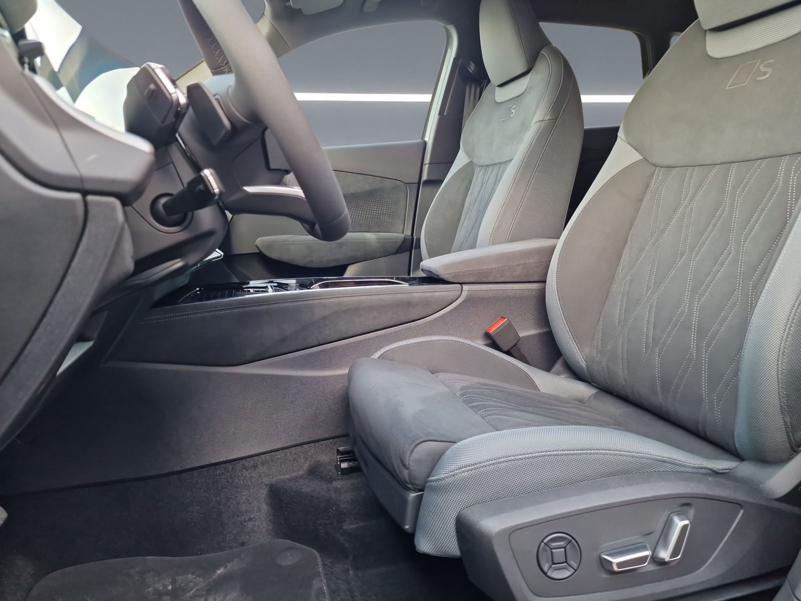 Audi Q3 e-hybrid Tech pro PANO MATRIX HuD SONOS 360° foto 19