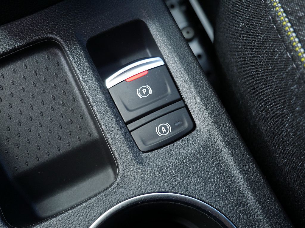 Fahrzeugabbildung Renault Captur Techno TCe 140 Mild Hybrid