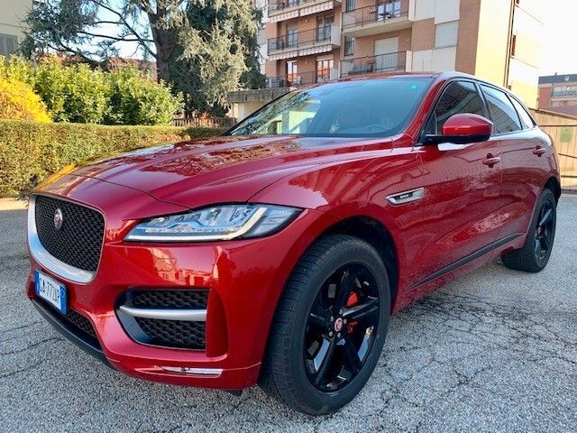 Jaguar F-Pace 2.0d i4 R-SPORT 240cv STRAFULL