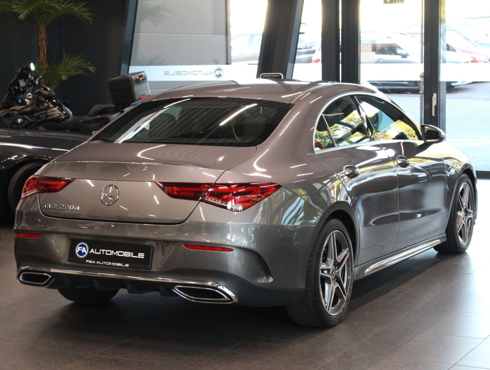 Fahrzeugabbildung Mercedes-Benz CLA 200 d AMG Line Widescreen*Ambiente*Kamera