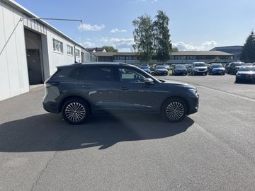 Volkswagen Tiguan - 6