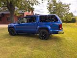 Volkswagen Amarok "Aventura" - blaue Volkswagen Amarok