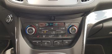 Fahrzeugabbildung Ford Kuga Titanium