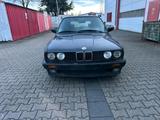 BMW E30 318i Touring - BMW 3er Reihe: Kombi, E30
