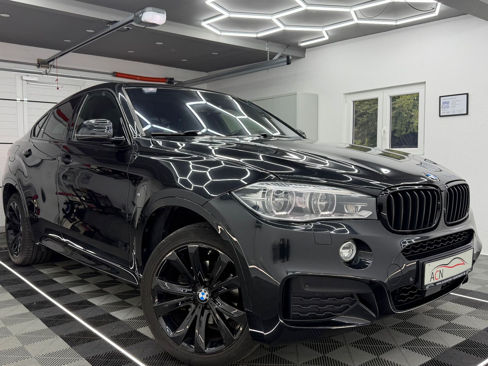 Fahrzeugabbildung BMW X6 xDrive 30 d M SPORT/LED/ACC/H&K/AHK/eGSD