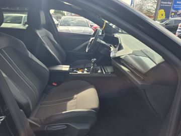 Bild 9 Opel Astra GS ST NAVI/SHZ+LHZ/PDC vo+hi+360Cam/LED