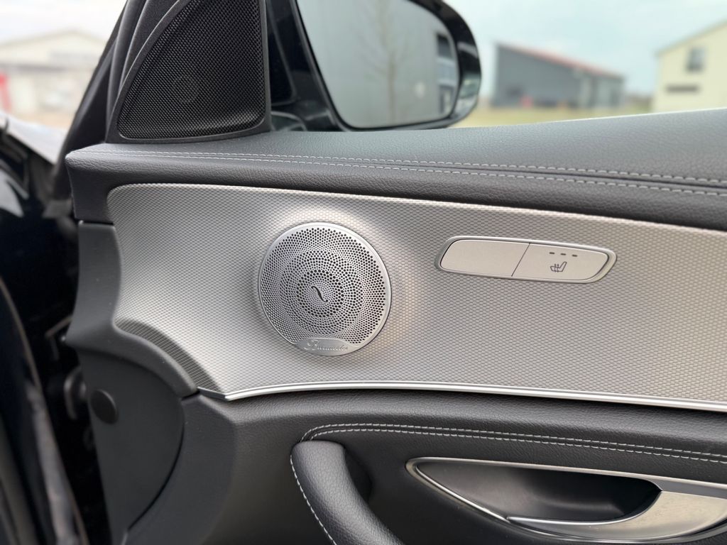 MERCEDES-BENZ E 300de T/BURMESTER/ACC/AMG/AHK/KAMERA MERCEDES-BENZ E 300de T/BURMESTER/ACC/AMG/AHK/KAMERA