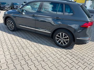 Volkswagen Tiguan - 4