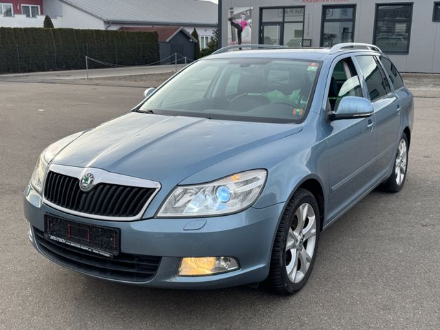 Skoda Octavia Combi Elegance/XENON/EURO-5/TEILLEDER/