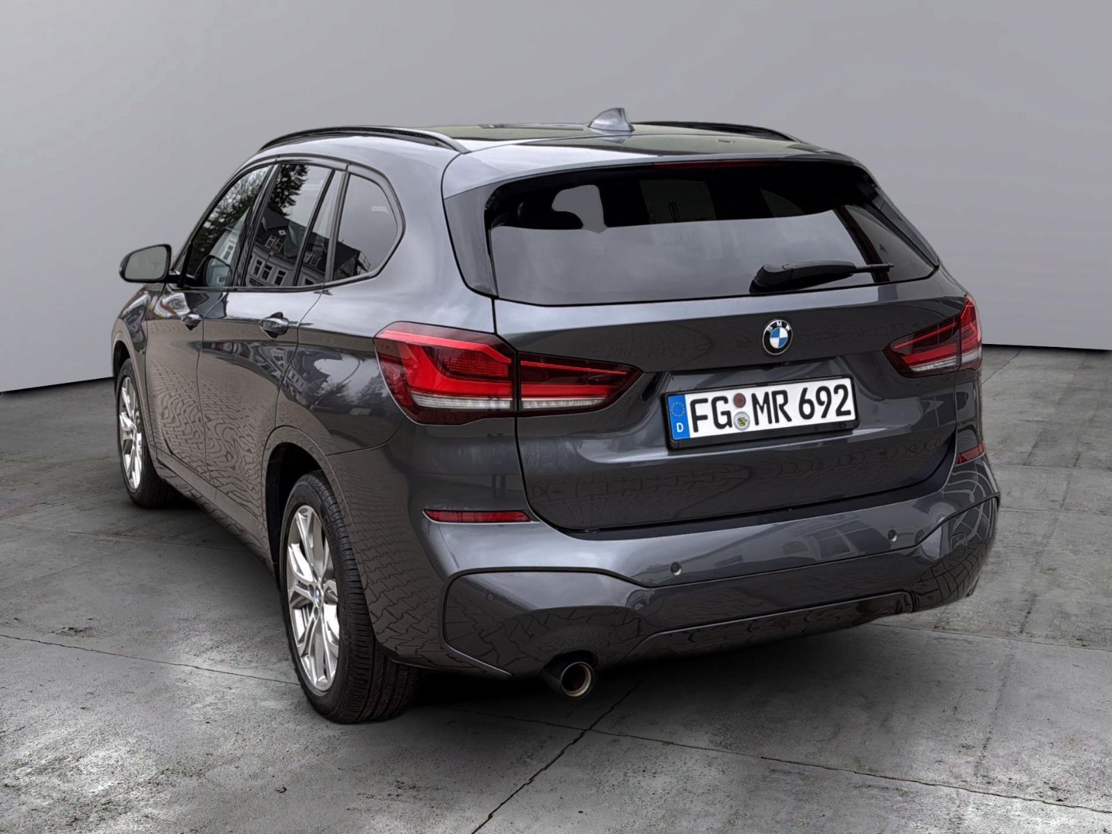 Fahrzeugabbildung BMW X1 sDrive 18 i M Sport/ 18 Zoll/ TOP