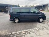Volkswagen T6 Multivan Trendline Starlight Blue Metallic - : Blau, Metallic