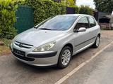 Peugeot 307 1.6 16V  1. Hand  Scheckheft... - gebrauchte Peugeot 307 aus dem Jahr 2002