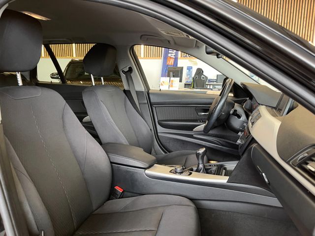 BMW 320 d xDrive *TÜV-NEU*SZHZ*PDC*LIMITER*NOTRUFSYS