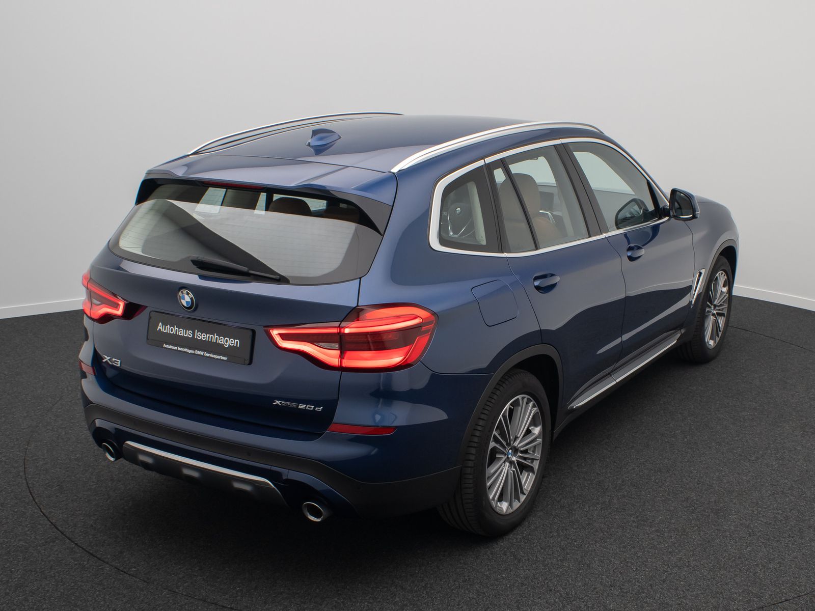 Fahrzeugabbildung BMW X3 xD20d LuxuryLine Alarm DAB Sport Leder 19Zoll