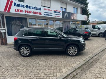 Volkswagen Tiguan - 8