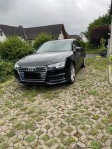 Audi A4 in Sehr gutem Zustand - Audi A4 aus 2025