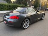 BMW Z4 sDrive18i-M SPORTPAKET-19 Z-NAVI-UNFALLFREI- - BMW Z4 in Essen