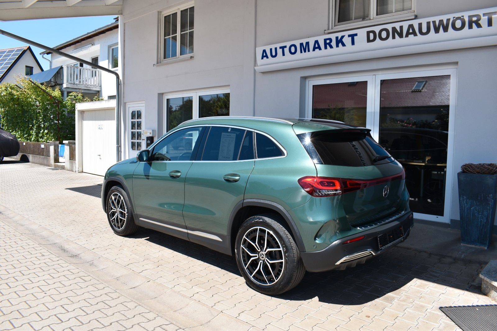 Mercedes-Benz EQA 250 AMG Line Navi PanoDach AHK Sitzhzg foto 5