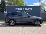 BMW X3 xDrive 30 e M Sport HUD Leder Sportsitze - BMW X3 mit Hybrid-Antrieb