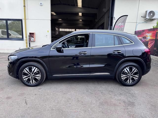 Other MERCEDES-BENZ GLA 200 d Automatic AMG Line Premi imagem 3