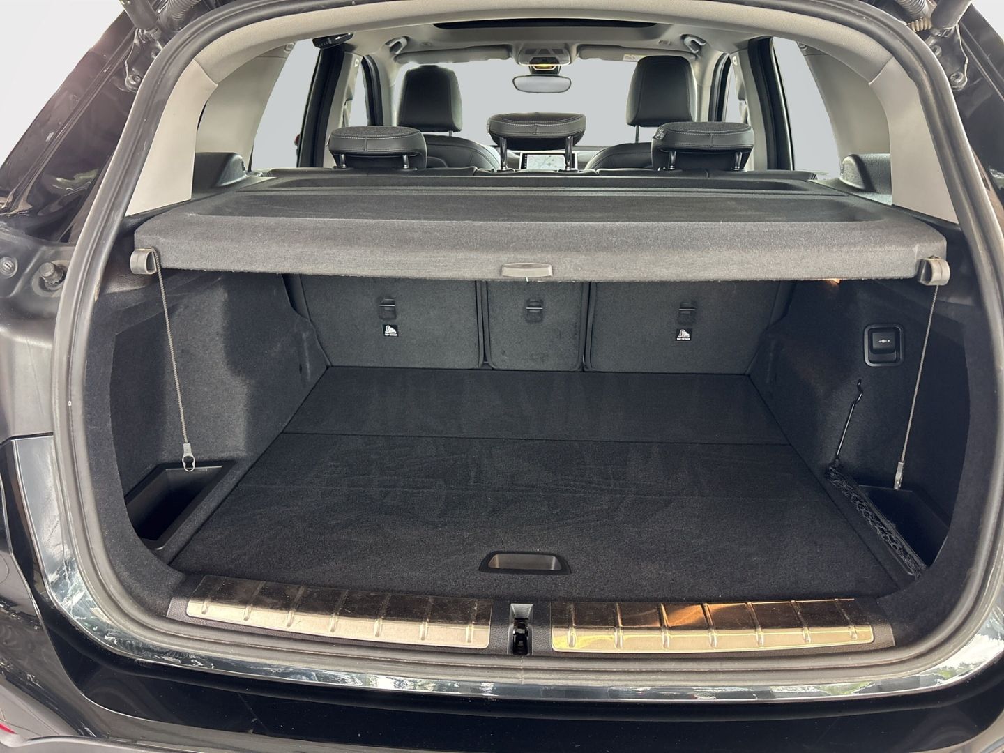 BMW X1 sDrive 18d SportLine+Panodach+LED+HIFI+DAB+ foto 11