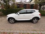 Volvo XC40 T2 MomentumPro, 1. Hand, Standheizung - Volvo XC40 von privat