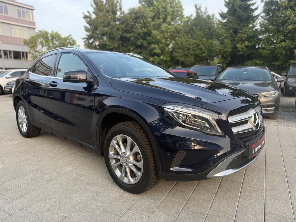 Mercedes-Benz GLA 200