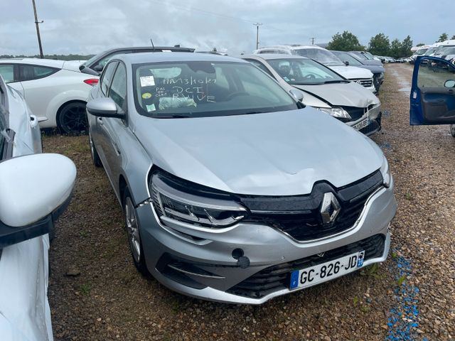 Renault Mégane IV 1.5 DCiBlue 115 / GC826