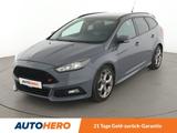 Ford Focus 2.0 EcoBoost ST*PDC*SHZ*KLIMA*RECARO* - Ford in Hamburg