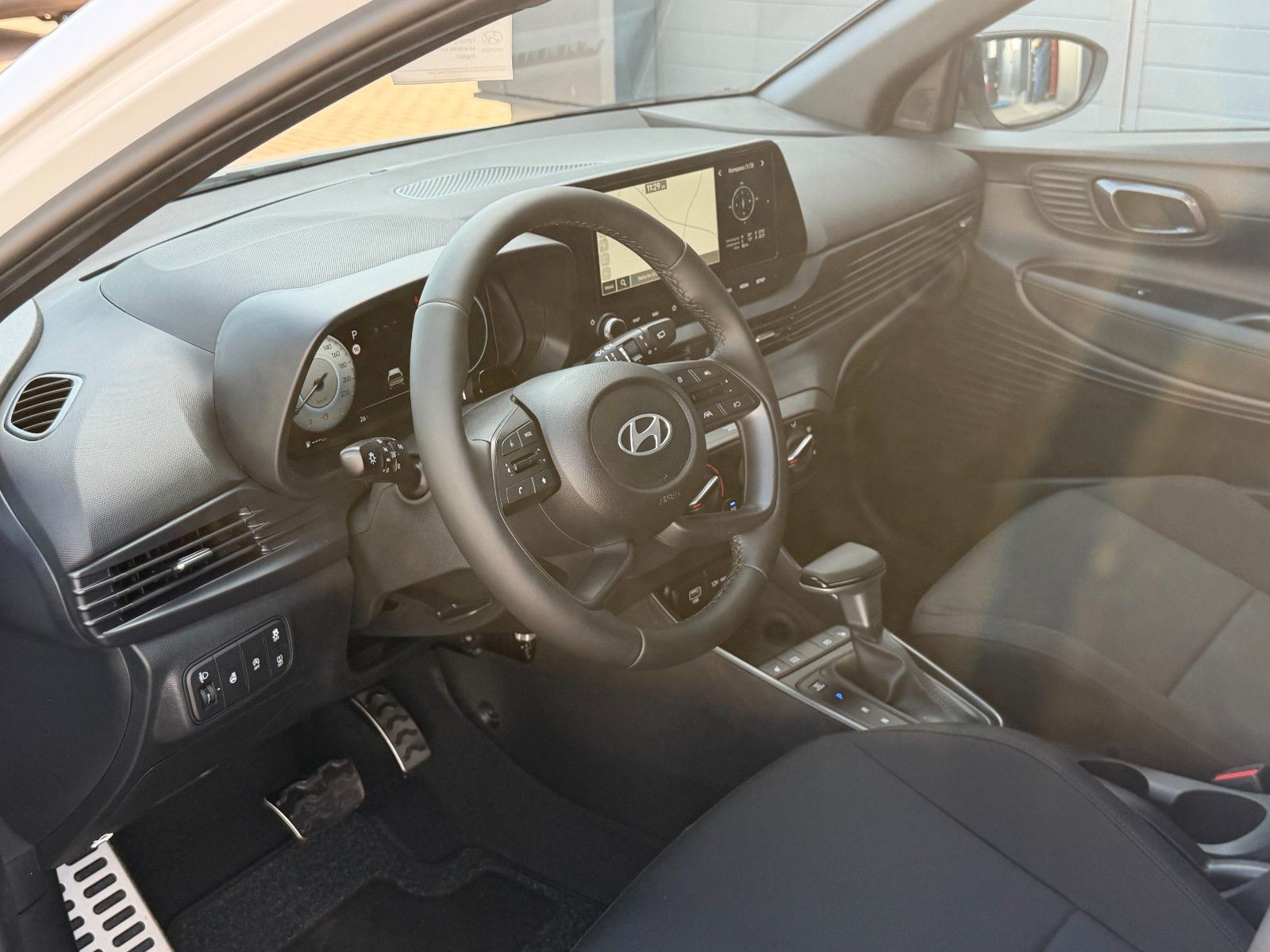 Fahrzeugabbildung Hyundai BAYON 1.0 T-GDI Blackline *Navi*Kamera*BOSE*LED*